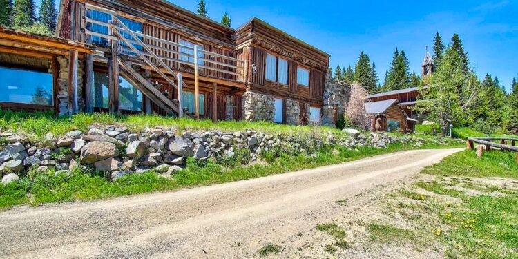 Kaufe deine eigene Stadt: Frontier Town a causa di Montana wartet auf dich