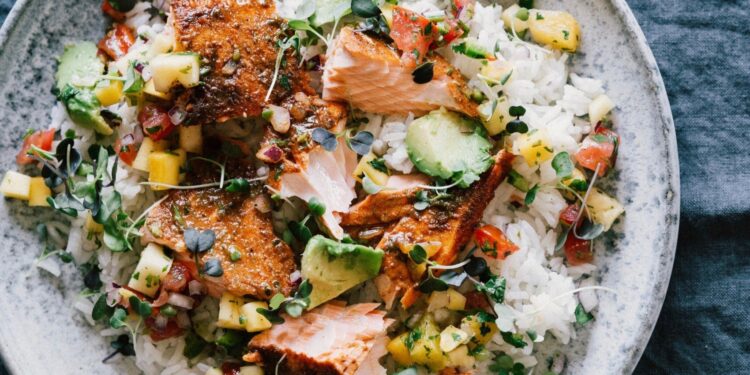 Blackened Salmon with Tropical Pico