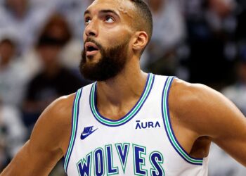 Rudy Gobert ripped for missing playoff gioco for birth of first child