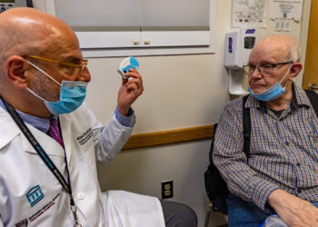 Some asthma inhalers emit greenhouse gases. But can patients afford to switch? : Shots