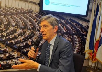 Snam, cresce l’propizio e rivede al sporgenza la guidance