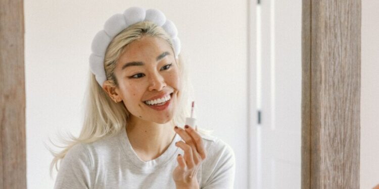 What Are Peptides for Skin? A Derm Explains