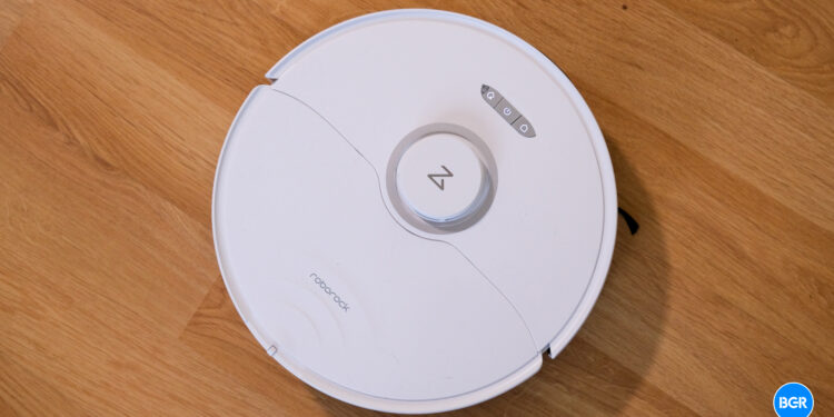 Roborock S8+ robot vacuum does things Roomba can’t