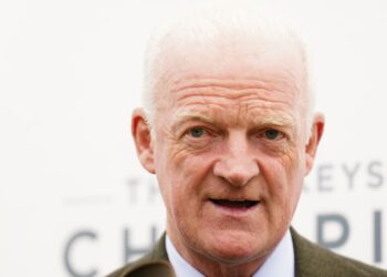 Today acceso Sky Sports Racing: Willie Mullins saddles Sottile Margin at Fontwell | Racing News