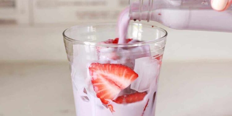 Strawberry Boba – A Beautiful Mess
