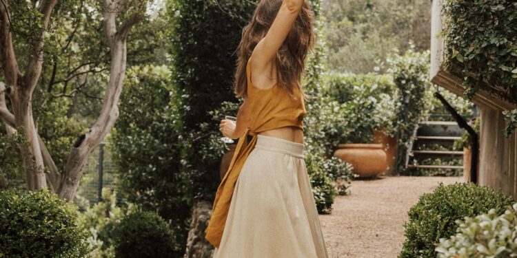 Your 10-Piece Summer Capsule Wardrobe for 2024