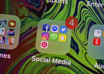 Social : I just deleted all of my accounts