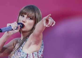 l’  sui grandi marchi e corporazione finanziarie