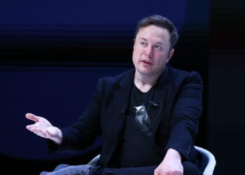 Elon Musk softens ‘go f— yourself’ comment to woo advertisers