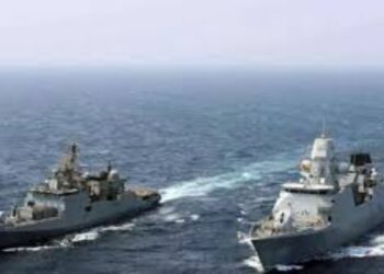 Merchant ship successo by small vessel quanto a Red Sea, UKMTO says