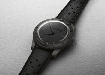 Oris celebrates 120 years with a stealthy Divers Sixty-Five HÃ¶lstein Edition