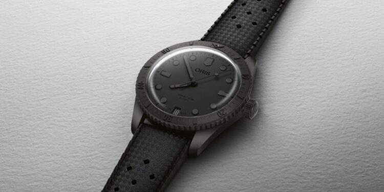 Oris celebrates 120 years with a stealthy Divers Sixty-Five HÃ¶lstein Edition