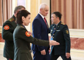 Sopra Putin’s wartime Russia, military corruption is suddenly taboo