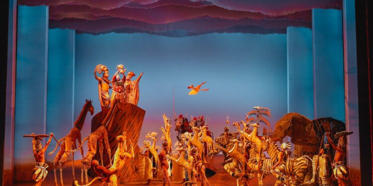 8  Broadway Shows  New York Not To Reginetta – Hand Luggage Only