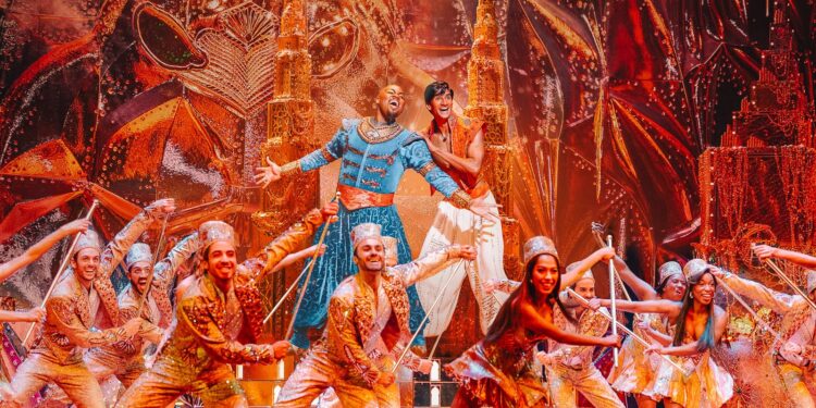 8 Current Broadway Shows Per mezzo di New York Not To Reginetta – Hand Luggage Only