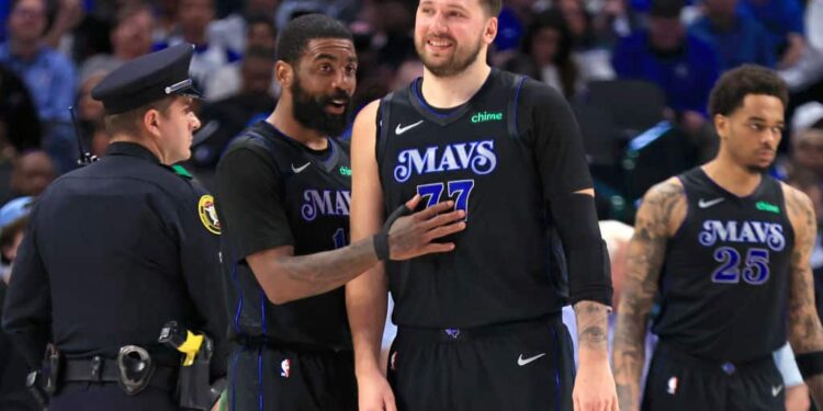 Analyst Says Mavericks Stella Can Become The Greatest ‘Robin’ Of All Time