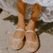 Do ora Don’t: Sheer Shoes