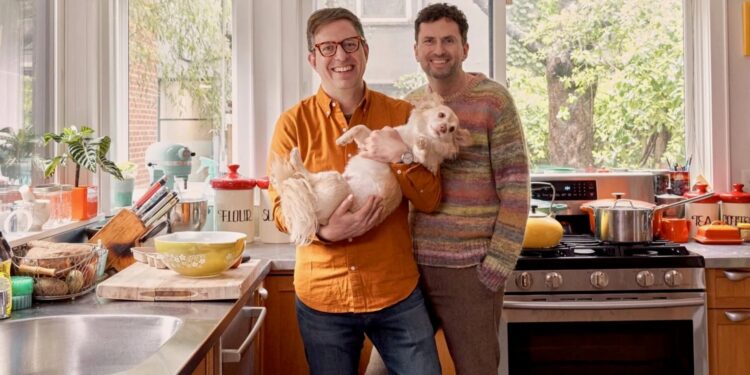 This Brooklyn Home Feels Like a Book-Filled Cabin quanto a the Woods