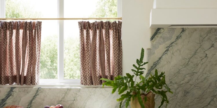 Designers Predict the Next “It” Kitchen Cabinet Paint Colors