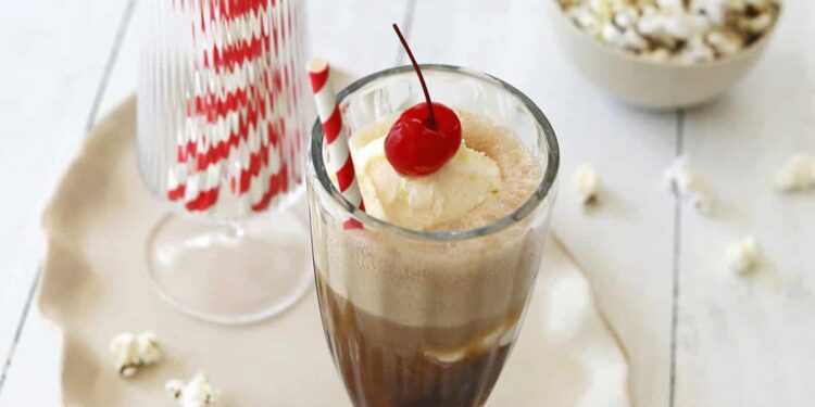 Carbone Float – A Beautiful Mess