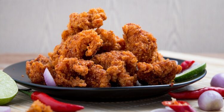 Hot Honey Chicken Bites That Are Perfect For Summer