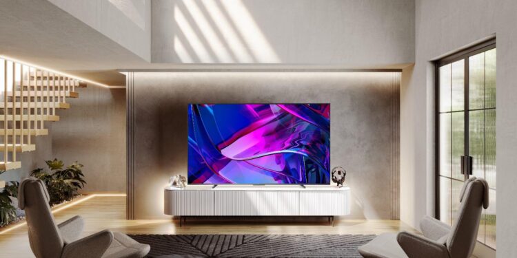Hisense alabarda il recente TV da tecnologia Qled e  con 100 pollici