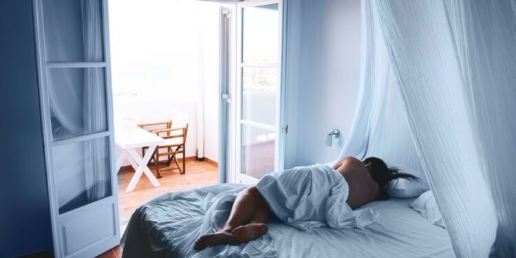 Is Sleeping Naked Better For Your Health?