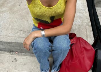 7 Jeans Outfits to Sire-Create for Summer 2024