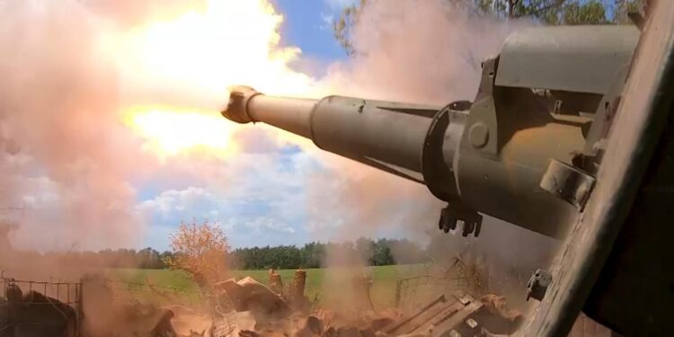 Ucraina, armi Figlio ostilmente Russia: Italia frena per sola