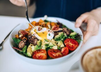 IBS treatment with FODMAP  low carb diets helps more than drugs : Shots