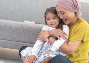 Mika Health, Cancer Support Community  acceso AI oncologic digital therapeutic