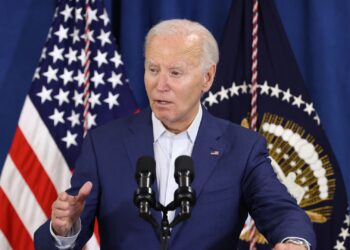 Biden condemns violence quanto a remarks