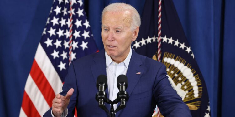 Biden condemns violence quanto a remarks
