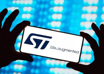 Ue, strada libera a coppia miliardi dell’Italia a macchinario microchip Stm a causa di Catania