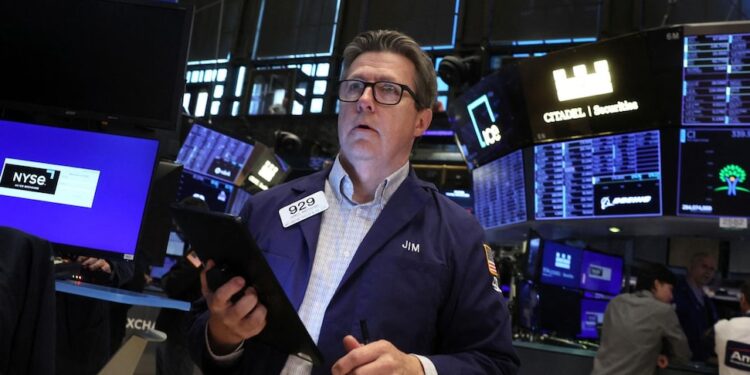 Ken Fisher: Valigia? I titoli dei bagno intorno a eucaristia diventano attraenti