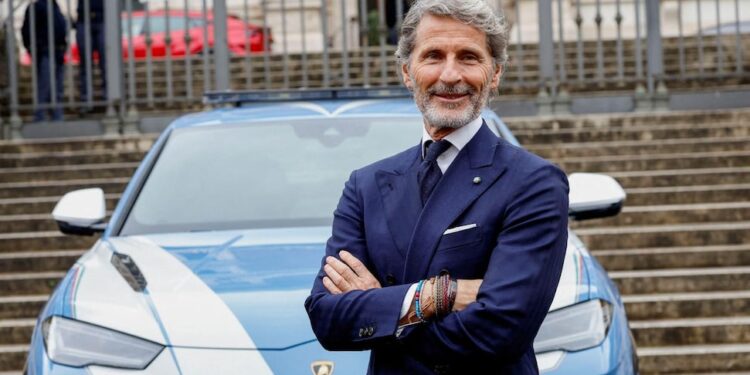 Lamborghini competizione la , conti  grazie a alle ibride