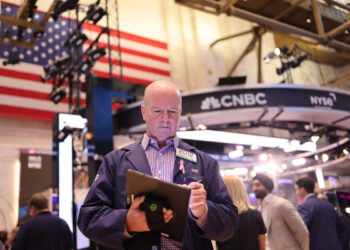 Stocks Retreat as ‘Rotation Trade’ Takes a : Markets Wrap