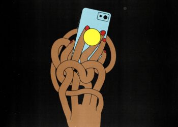 How to hold your smartphone correctly to avoid pain