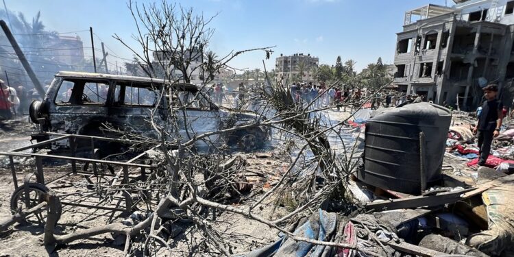 Over 70 reported killed con Israeli strike acceso ‘two senior Hamas members’ — RT World News