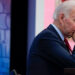Republicans call dropped-out Biden to resign, Clintons endorse Harris — RT World News
