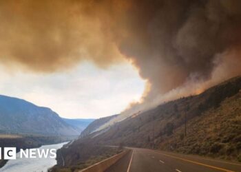25,000 evacuated from tourist town of Jasper
