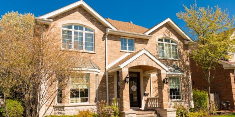 Presso Brooklyn a Los Angeles, milioni che americani nell’ che corrompere famiglia