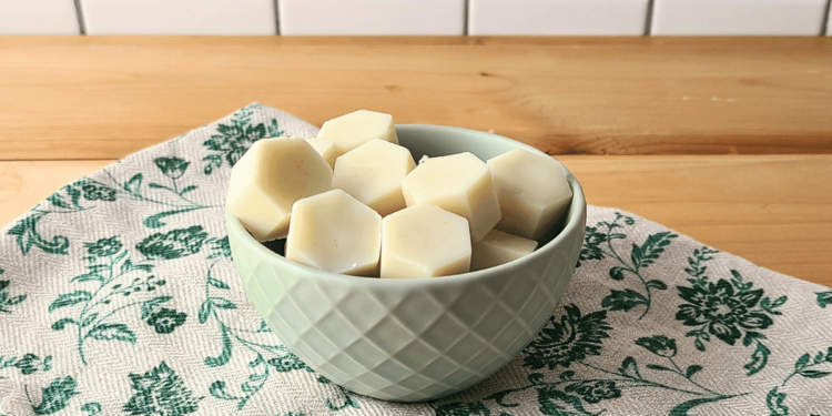 DIY Wax Melts With Essential Oils