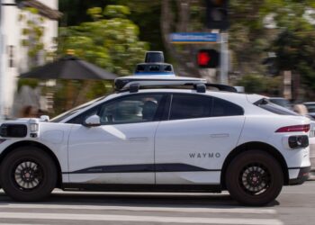 Waymo cameras capture footage of person charged durante alleged robotaxi tire slashings