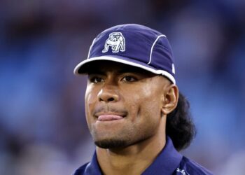 Crichton ruled out, Storm make early call acceso Munster, Tigers and Sharks name teens