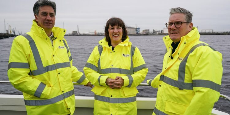 The New UK Government Wants Clean Energy, Sustainable Aviation Fuel, and Public Transport Reform