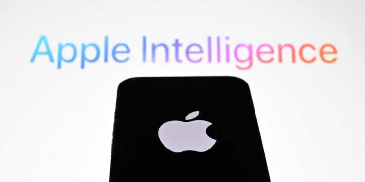 Apple says it took a ‘responsible’ approach to avviamento its Apple Intelligence models