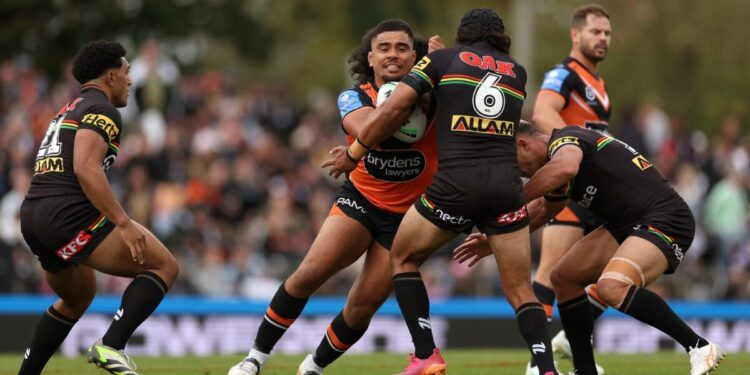 Fleeing Papalii fesses up to poor form at Tigers