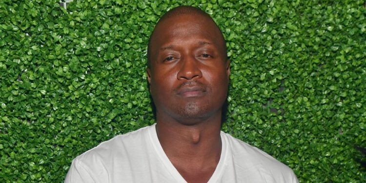 Kirk Frost Trends After Doing A Length Check  His Hair (VIDEO)