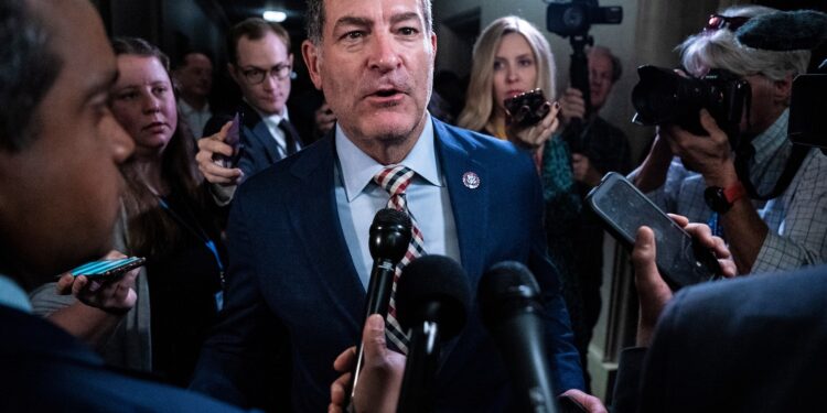 House committee calls  CrowdStrike CEO to testify  global IT outage